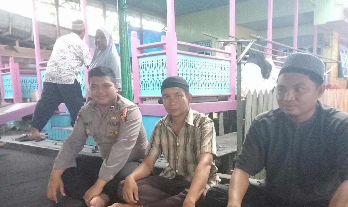 MEWUJUDKAN MASYARAKAT UNTUK MENJADI MITRA POLRI ANGGOTA POLSEK MUARA PAHU SAMBANGI WARGANYA