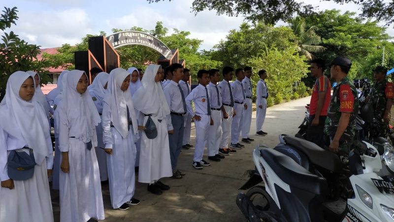 POLSEK PENYINGGAHAN SELEKSI PASKIBRAKA TINGKAT KECAMATAN DI SMA N 1 PENYINGGAHAN