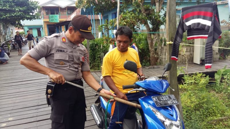 KAPOLSEK MUARA PAHU HIMBAU WARGANYA AGAR TIDAK SEMBARANGAN MEMBAWA SAJAM  DITEMPAT UMUM