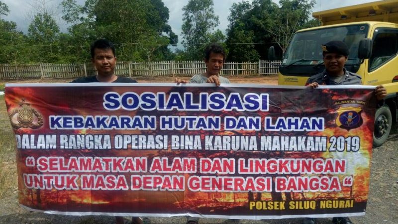 POLSEK SILUQ NGURAI BERIKAN SOSIALISASI TENTANG BAHAYA KARHUTLA ( KEBAKARAN HUTAN DAN LAHAN ) DIWILKUM SEKTOR SILUQ NGURAI