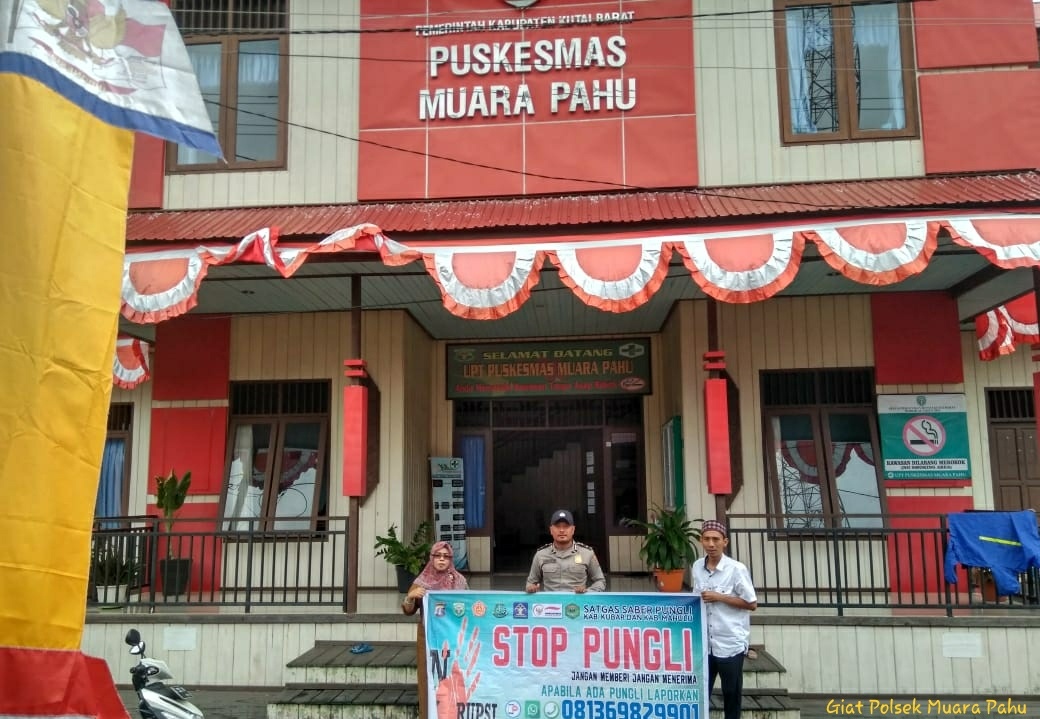 Anggota Polsek Muara Pahu Sosialisasikan Saber Pungli dan Beri Himbauan Kamtibmas kepada Warganya