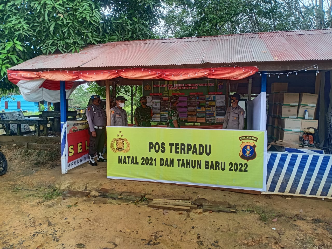 Jaga Kamtibmas, Gabungan TNI-POLRI dan NAKES Laksanakan Pengamanan di Pos Terpadu NATARU Kecamatan Bentian Besar