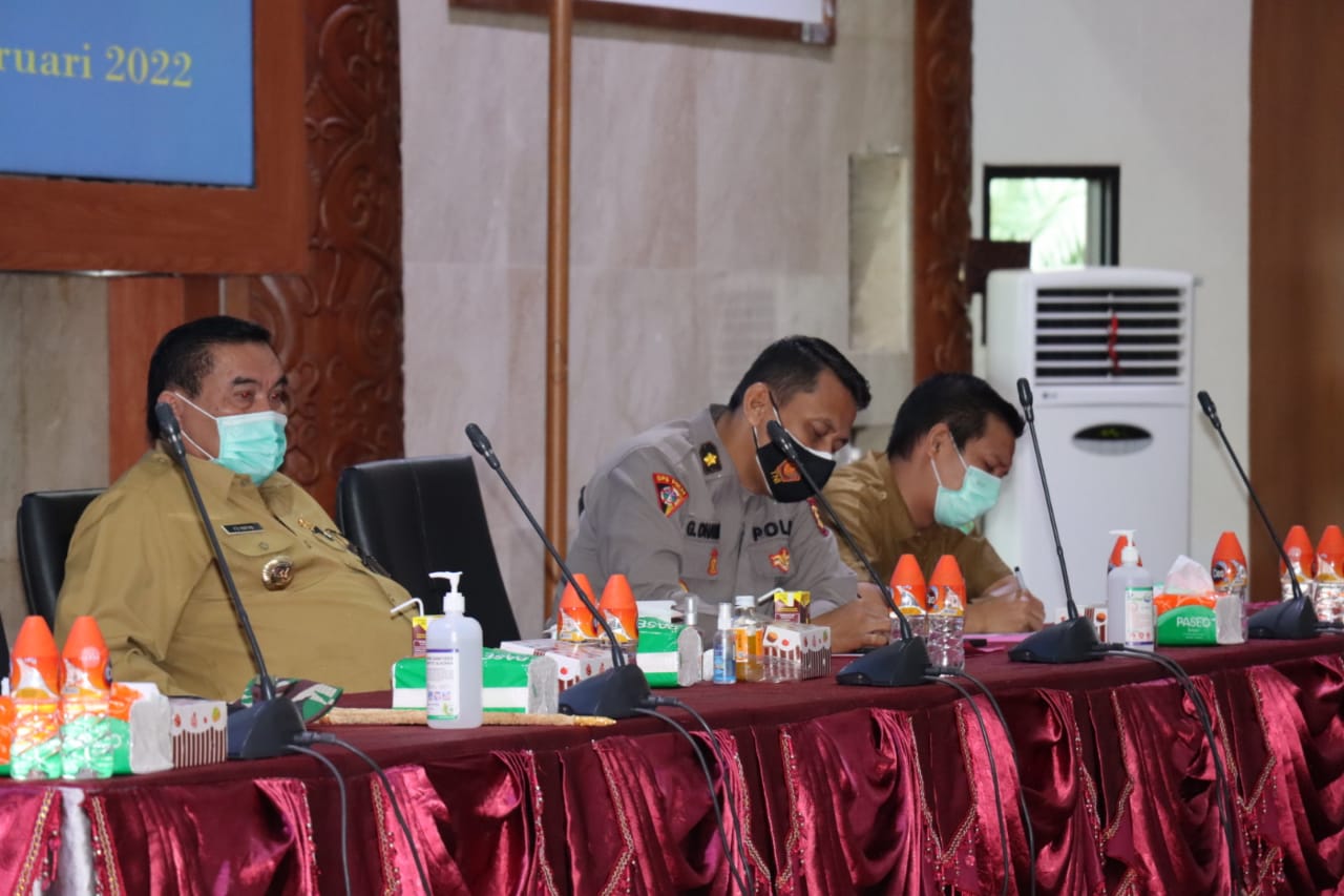 Kabag Ops Hadiri Rakor Kesiapsiagaan Pandemi Covid -19 Tahun 2022 Varian Omicron Dan Delta Di Kabupaten Kutai Barat