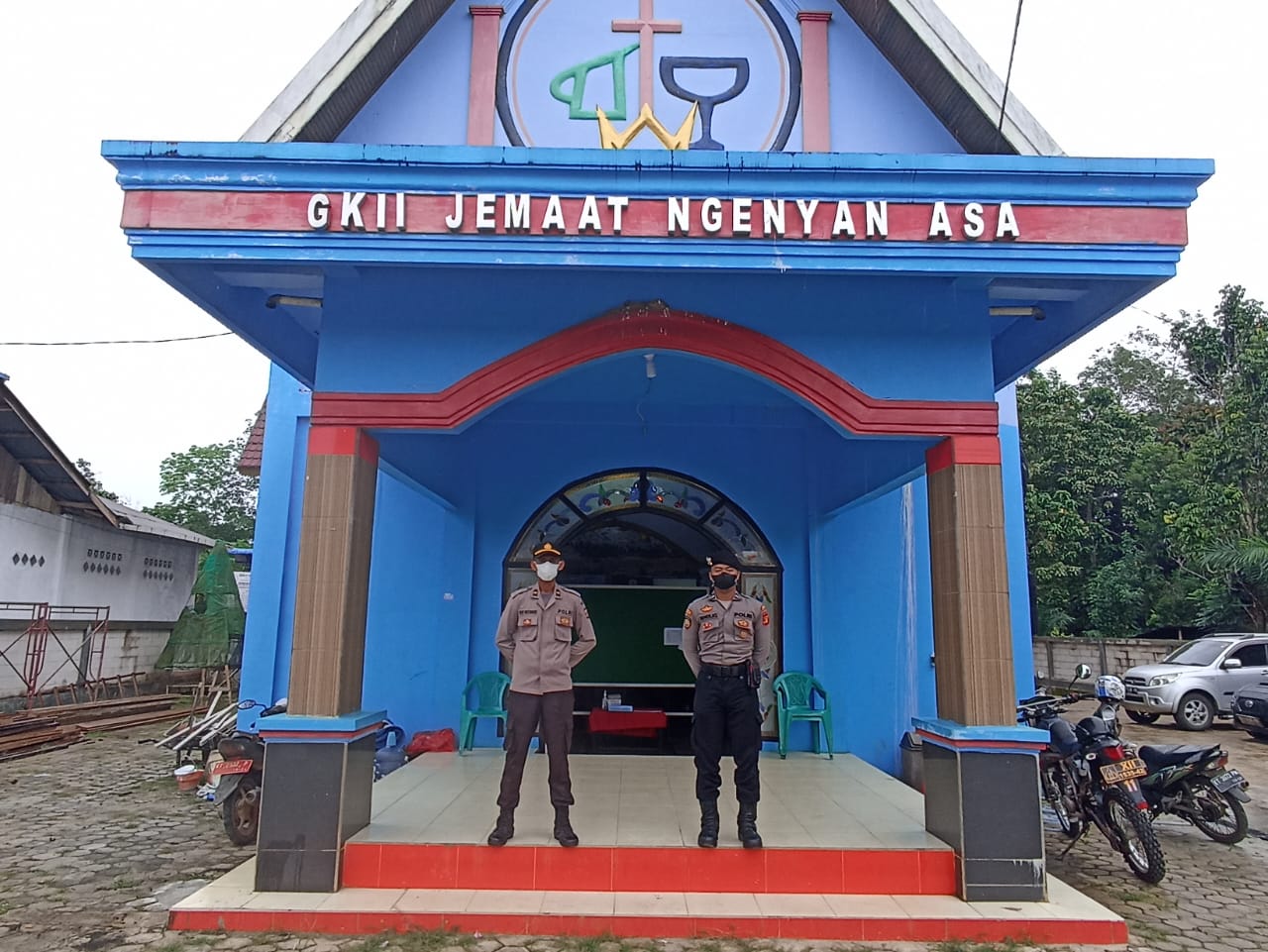 KEGIATAN RUTIN PENGAMANAN GEREJA MINGGU POLRES KUTAI BARAT DAN JAJARAN POLSEK