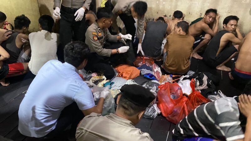 Kabag Ops Pimpin Razia Rutin di Rumah Tahanan Polisi (RTP) Polres Kutai Barat
