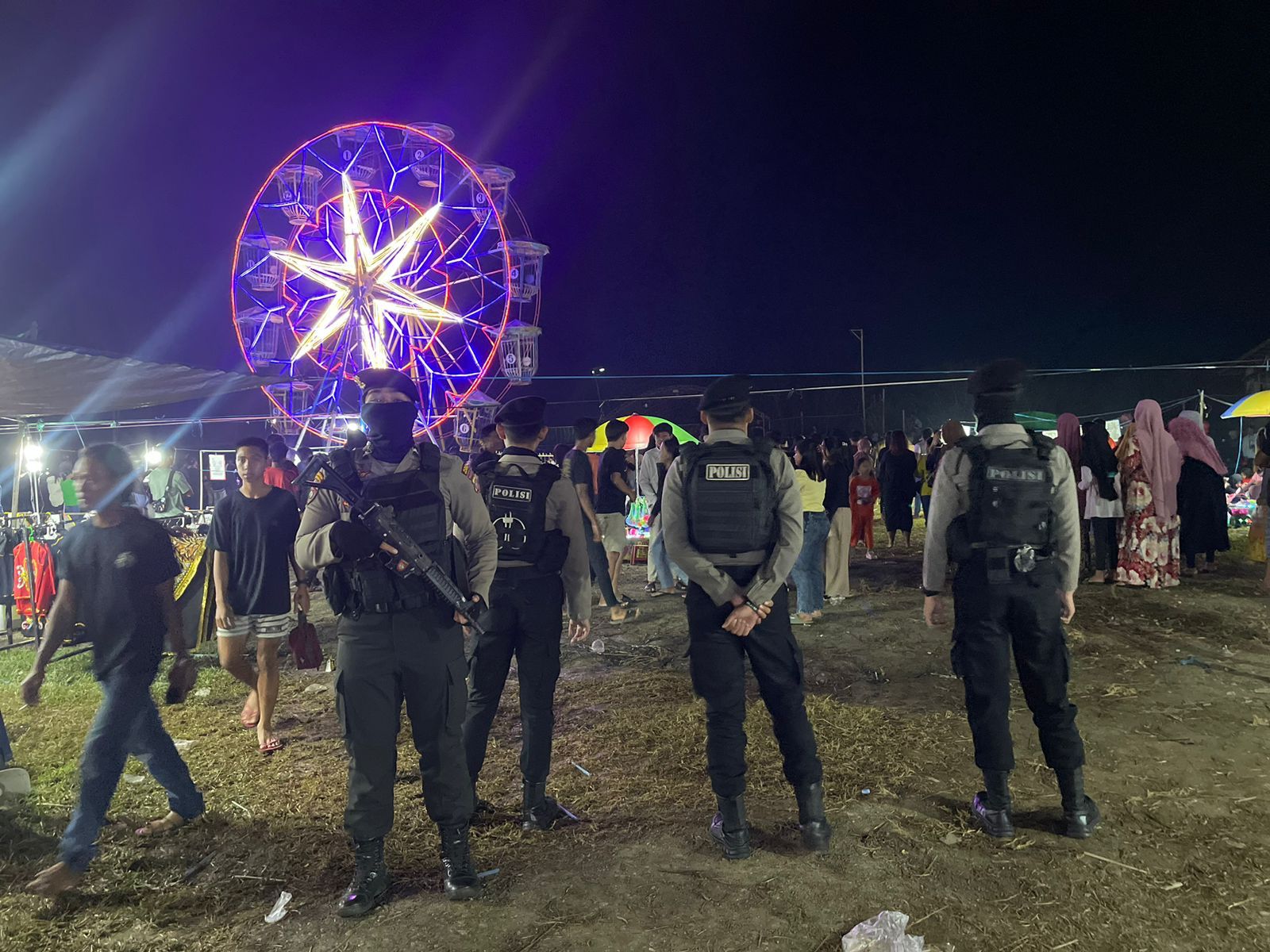 Polres Kutai Barat Laksanakan Patroli Ke Pasar Malam
