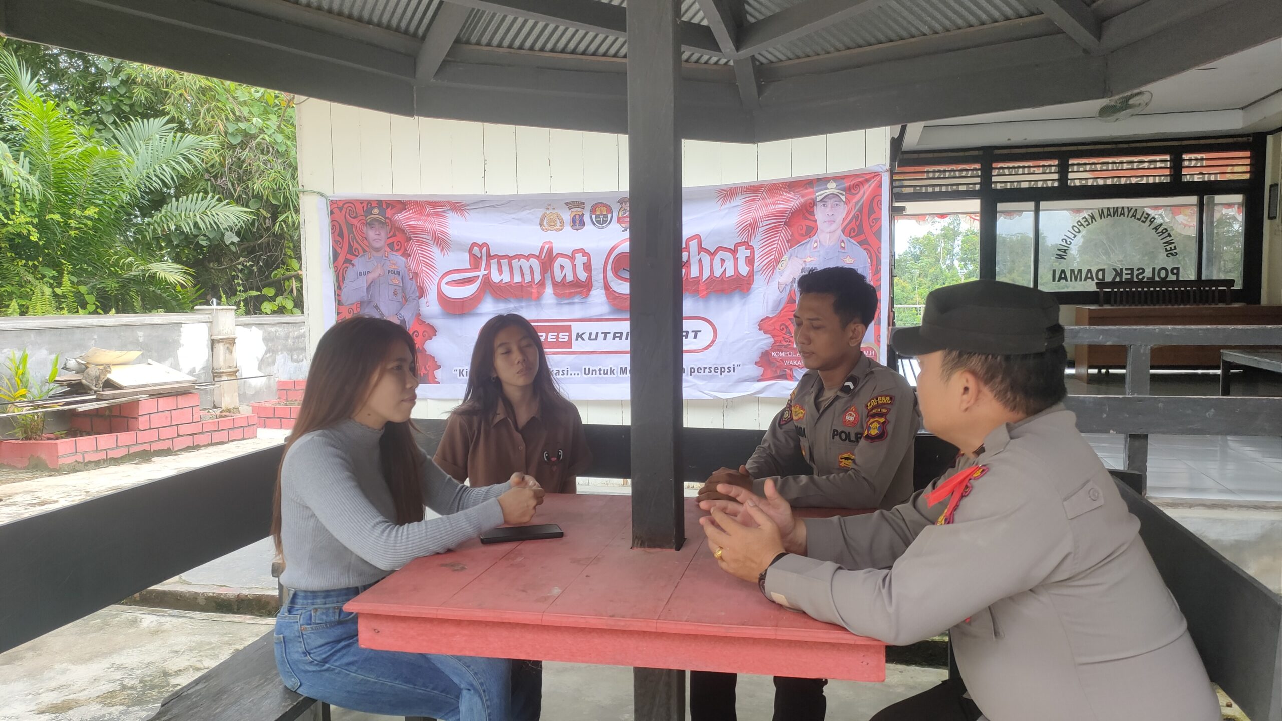 Kegiatan Jumat Curhat, Kapolsek Damai Dengarkan Keluhan Masyarakat