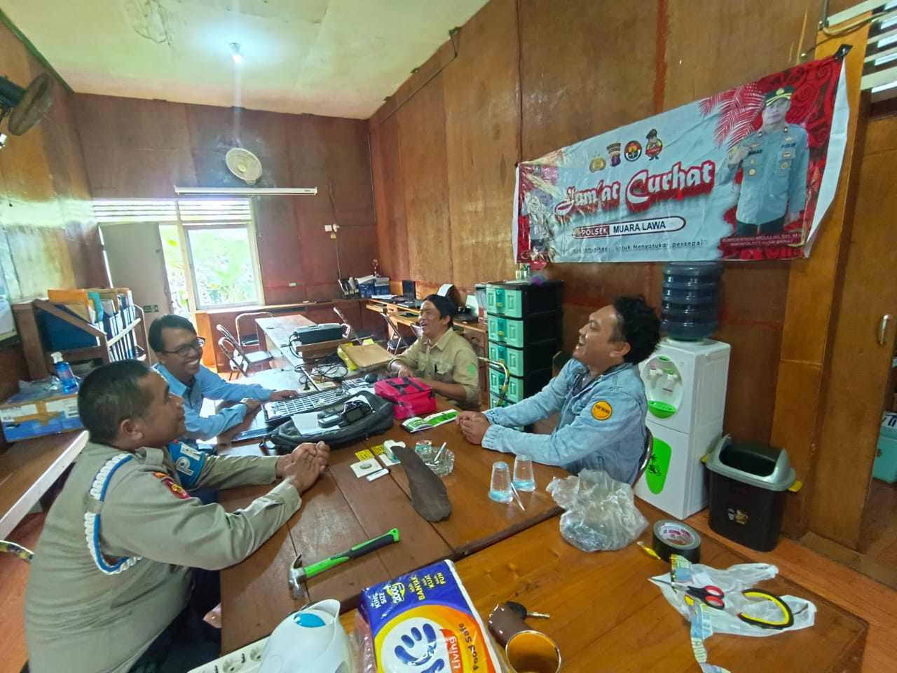 Jumat Curhat Polsek Muara Lawa Sekaligua Memberikan Himbauan Pesan-Pesan Kamtibmas kepada Masyarakat Kecamatan Muara Lawa