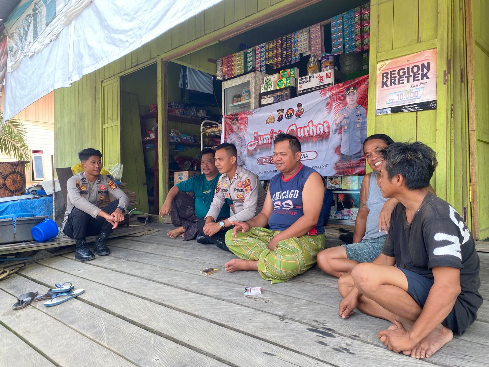 Polsek Muara Lawa Melaksanakan Giat Jumat Curhat Memberikan Himbauan Kamtibmas Menjelang Pemilu Tahun 2024