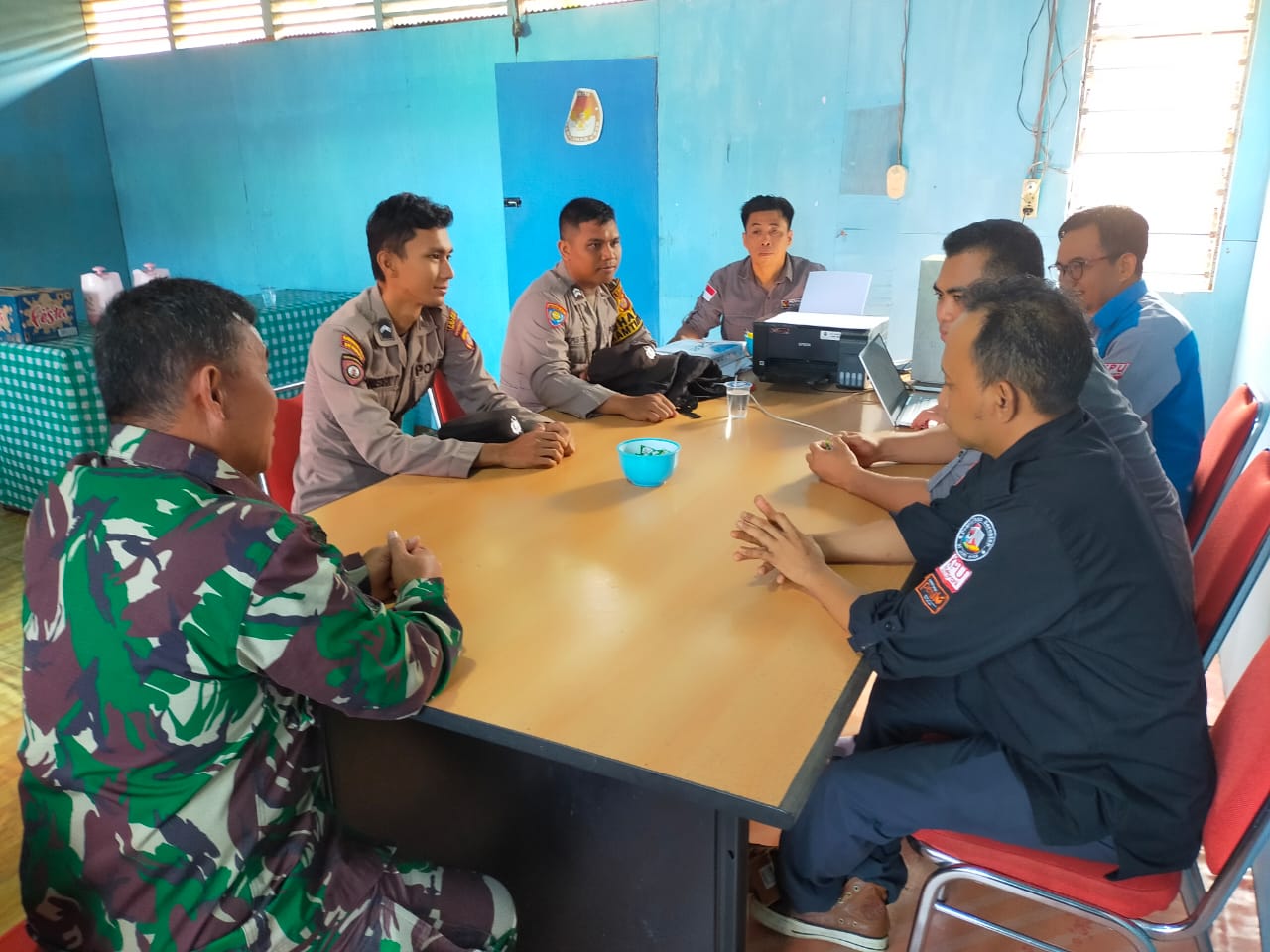 Polsek Muara Pahu Melaksanakan Giat Jumat Curhat Bersama TNI