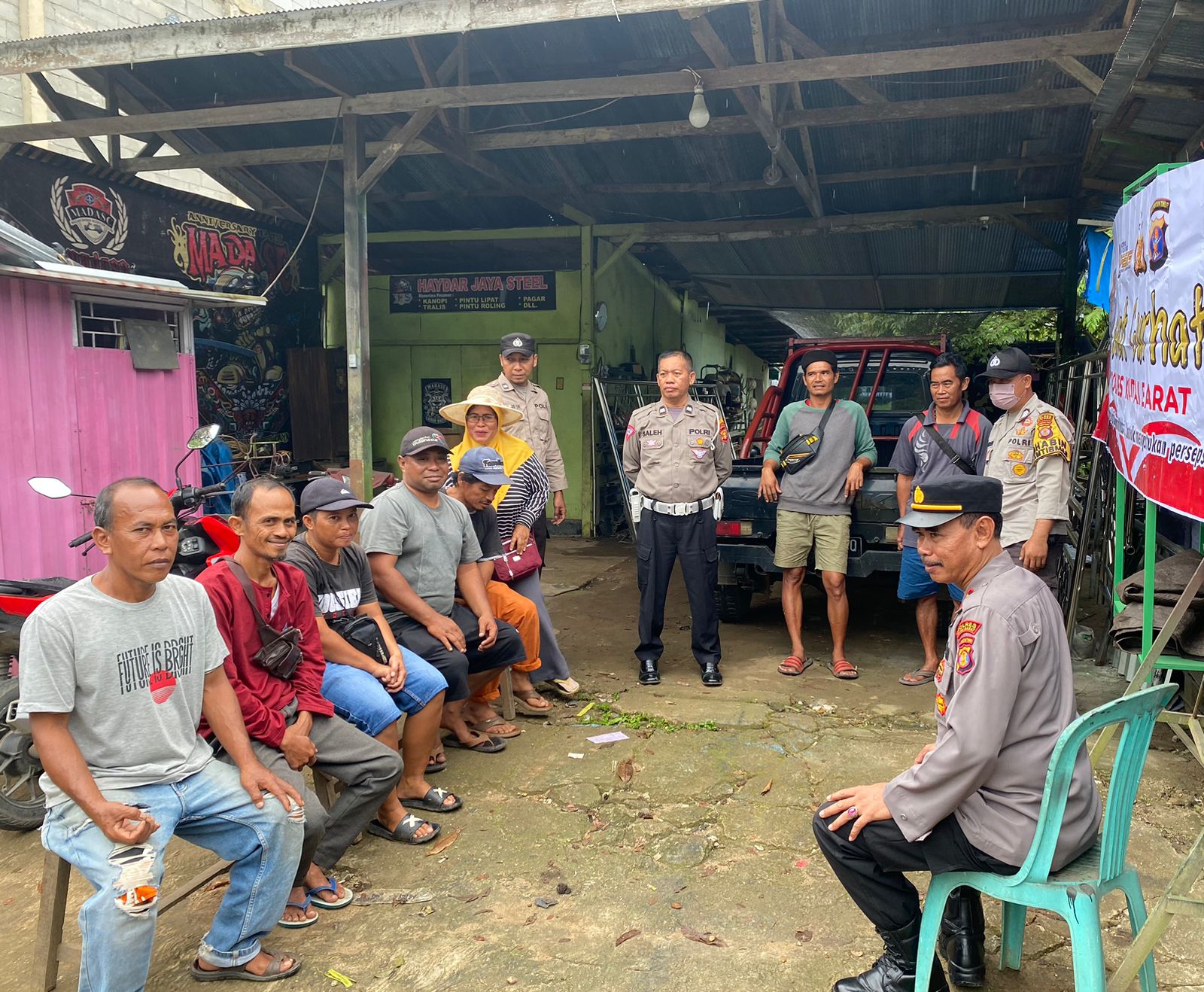 Jumat Curhat, Cara Kapolsek Melak Dengar Keluhan Masyarakat