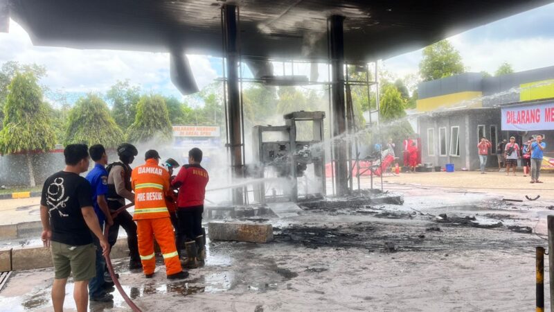 Polres Kutai Barat Berhasil Kendalikan Potensi Kebakaran di SPBU Ngenyan Asa