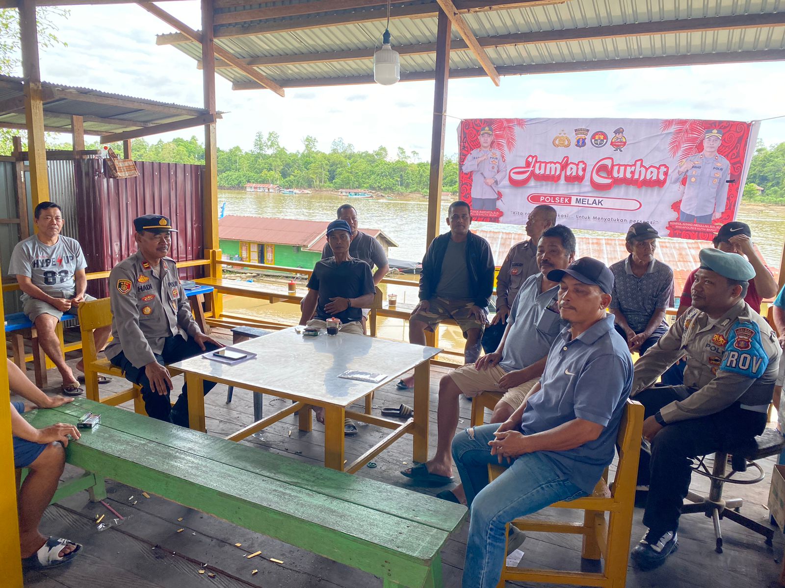 Kapolsek Melak Dengar Keluhan Masyarakat Dengan Melalui Jumat Curhat