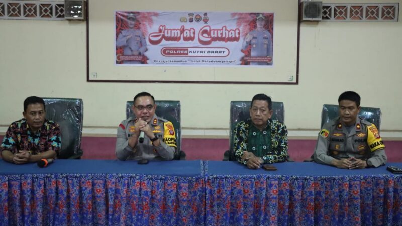 Polres Kutai Barat Gelar Kegiatan Jum’at Curhat untuk Tingkatkan Kondusifitas Kamtibmas