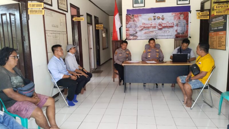 Polsek Siluq Melaksanakan Giat Jumat Curhat Di Polsek Siluq Bersama Masyarakat