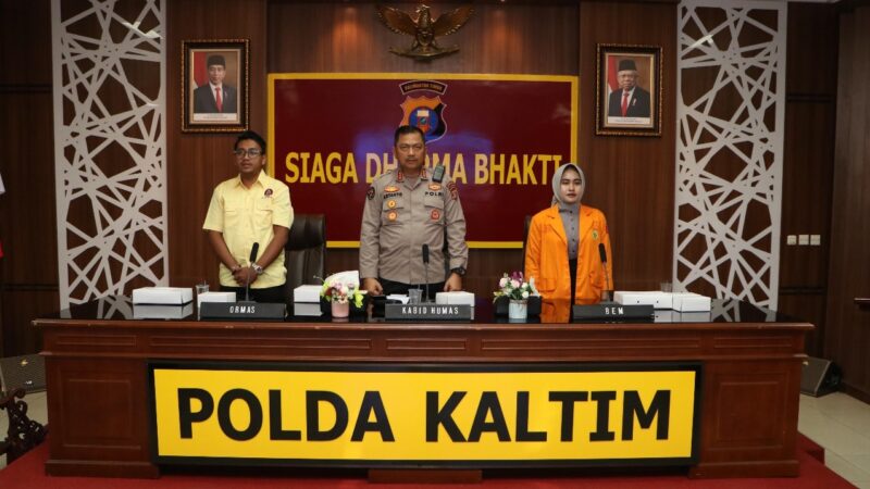 Polda Kaltim Ikuti Dialog Publik Virtual Bersama Divhumas Polri