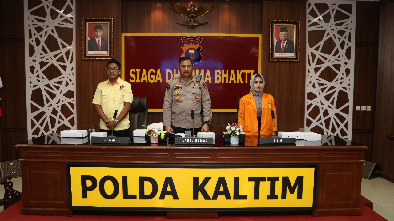 Polda Kaltim Ikuti Dialog Publik Virtual Bersama Divhumas Polri