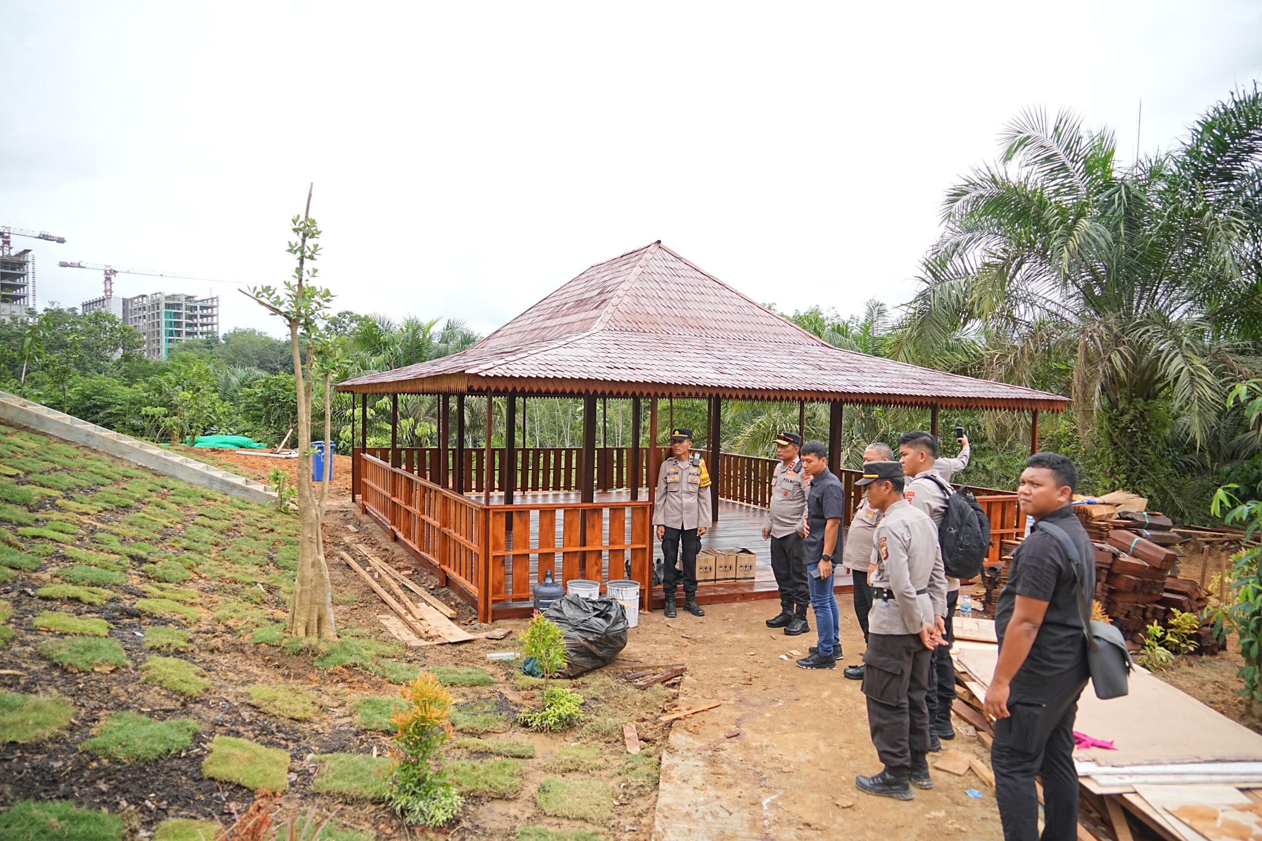 Pastikan Keamanan Rute HUT RI ke-79 di IKN, Kapolda Kaltim Laksanakan Pemantauan Jalur Pengamanan Melalui Udara