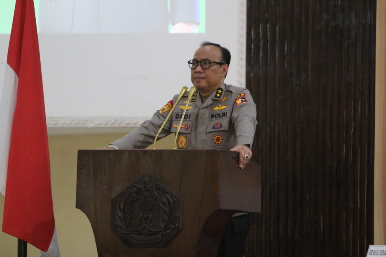 Asisten Kapolri Bidang SDM, Irjen Pol Dedi Prasetyo pesankan siswa Bintara gelombang II tahun 2024 jalin persaudaraan untuk NKRI