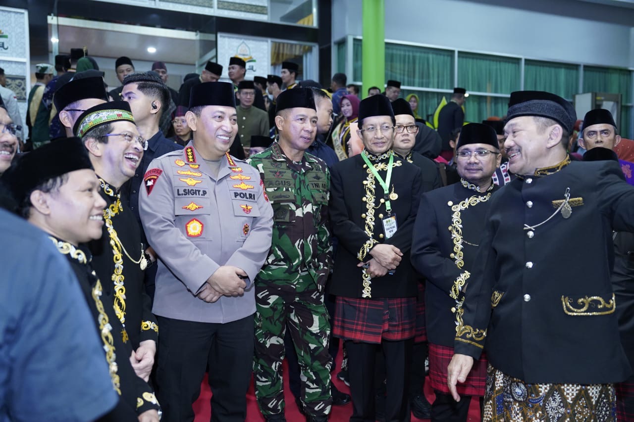 Kapolri Hadiri Pembukaan MTQN ke-XXX di Samarinda Bersama Presiden RI dan Forkopimda Kalimantan Timur