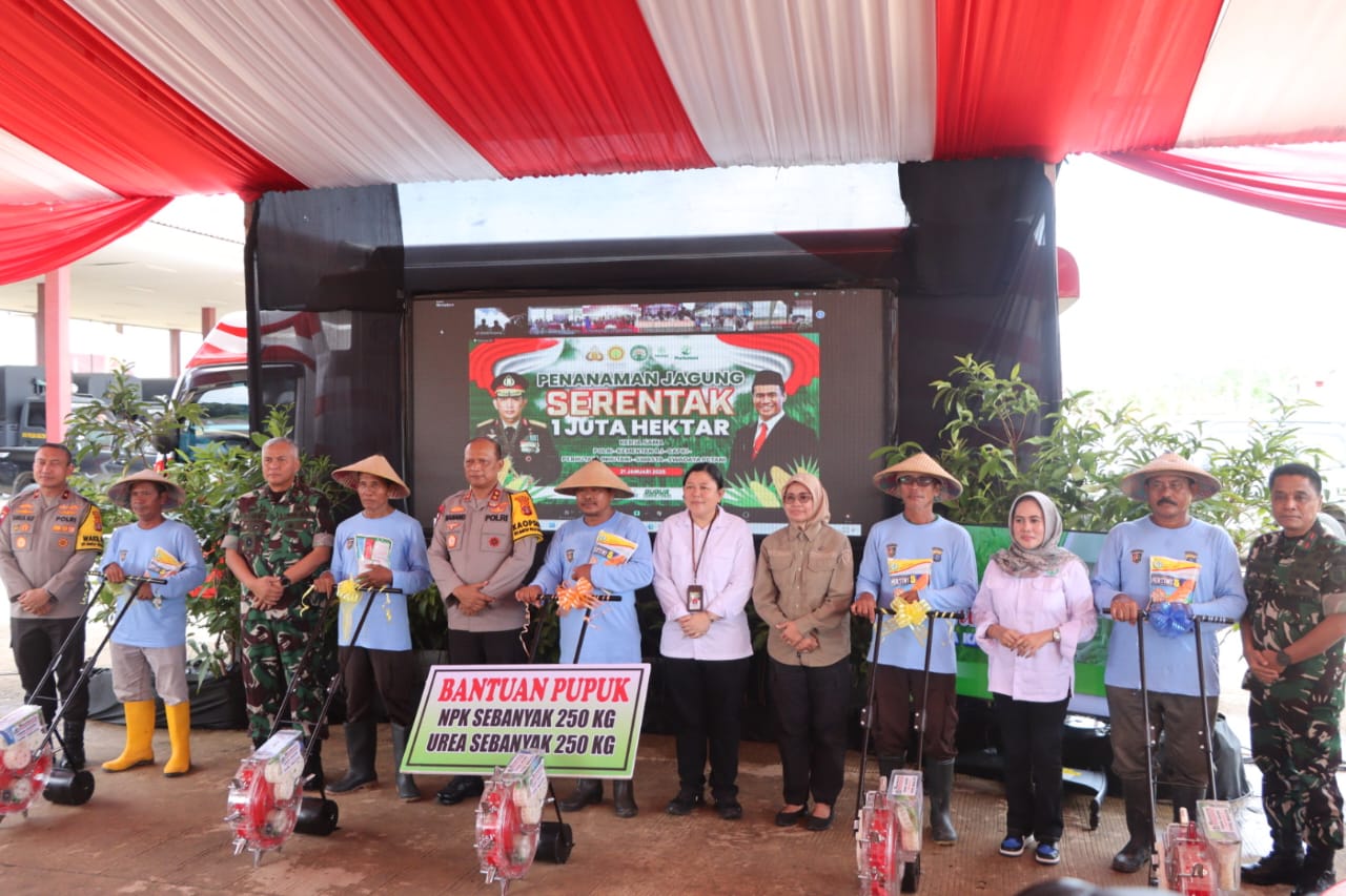 Mendukung Swasembada Pangan, Polda Kaltim Ikut Berkontribusi Penanaman Jagung 1 Juta Hektar