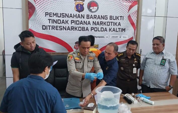 *Polda Kaltim Musnahkan Barang Bukti 484,84 Gram Sabu*