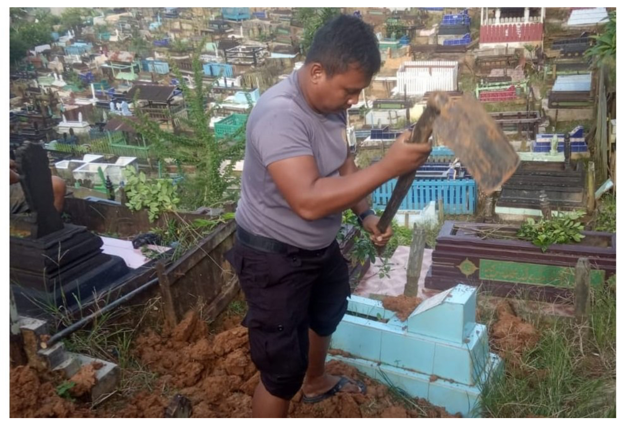 Melihat Lagi Pengabdian Bripka Joko, Polisi yang Sukarela Jadi Tukang Gali Kubur