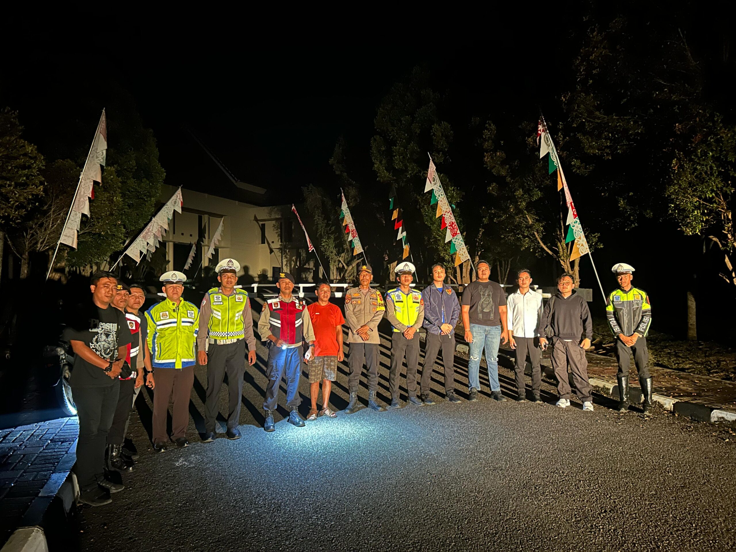 Pastikan Sitkamtibmas Aman selama Bulan Ramadhan 1446 H, Polres Kutai Barat Gelar Apel Patroli KRYD