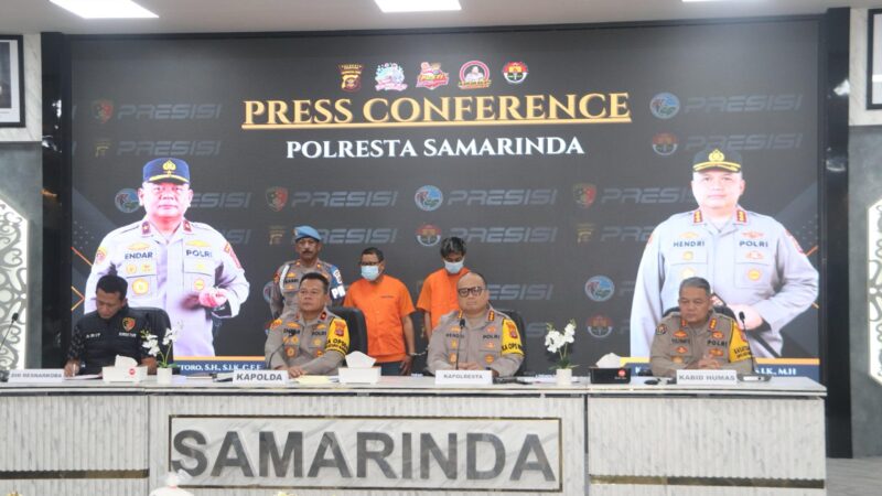 Kapolda Kaltim Pimpin Konferensi Pers Keberhasilan Polresta Samarinda Bongkar Jaringan Narkotika Jenis Sabu Seberat 5,1 Kg