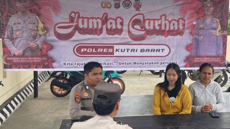 Polsek Barong Tongkok Gelar Jumat Curhat Bersama Warga Kampung Rejo Basuki